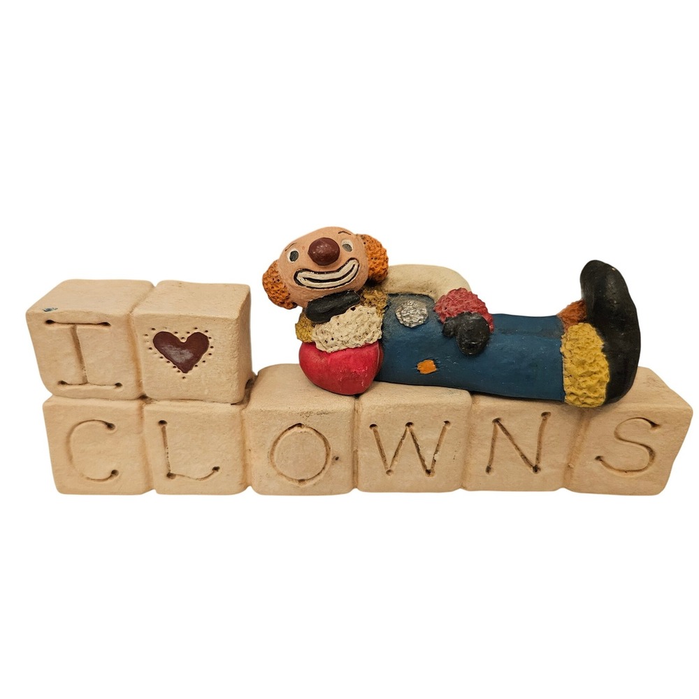 Gail Laura Vintage Folk Art Pottery Signed‎ I Love Clowns Figurine Blocks 1991
